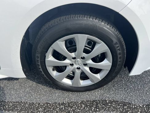 Used 2026 Toyota Corolla LE FWD image 13