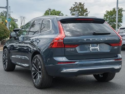Certified 2022 Volvo XC60 B5 Inscription AWD/4WD image 5