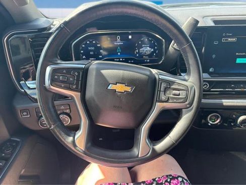 Used 2023 Chevrolet Silverado 1500 LT AWD/4WD image 19