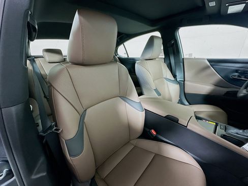New 2025 Lexus ES 350 w/ Premium Package image 26