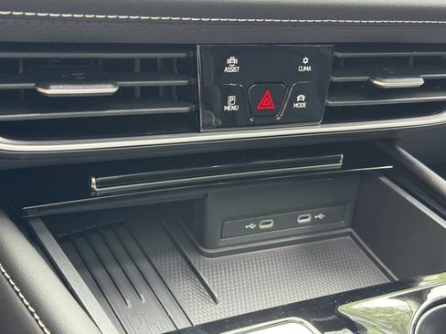 New 2026 Volkswagen Atlas SE AWD/4WD image 10