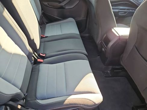 Used 2019 Ford Escape S image 9