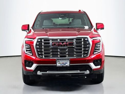 New 2026 GMC Yukon Denali w/ Advanced Technology Package image 2