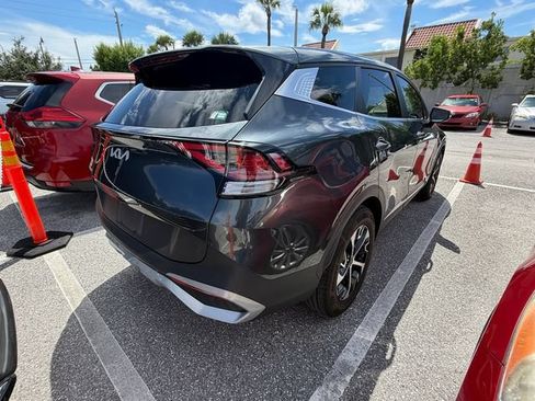 Used 2023 Kia Sportage EX FWD image 9