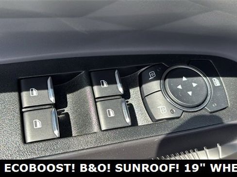 New 2025 Ford Maverick Lobo image 16