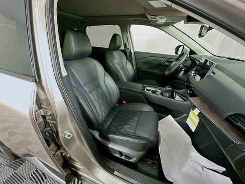 New 2026 Nissan Rogue Platinum w/ Platinum Premium Package image 37