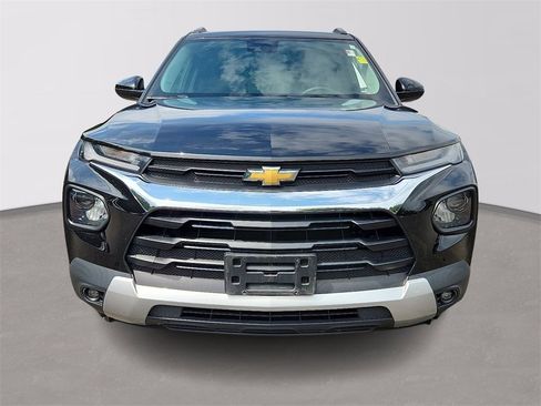 Used 2023 Chevrolet TrailBlazer LT image 2