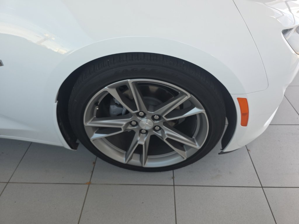 Used 2022 Chevrolet Camaro LT w/ RS Package RWD image 5