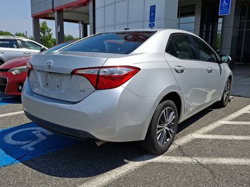 Used 2016 Toyota Corolla LE Premium FWD image 5