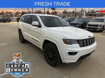 Used 2020 Jeep Grand Cherokee Altitude