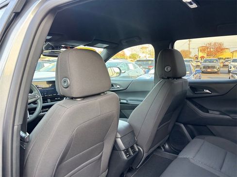 Used 2026 Chevrolet Equinox LT image 24