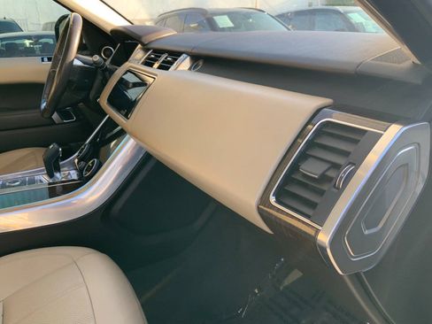 Used 2018 Land Rover Range Rover Sport HSE AWD/4WD image 22