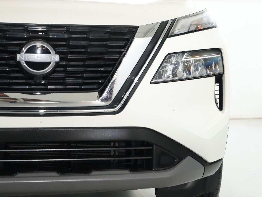 Certified 2023 Nissan Rogue SV AWD/4WD image 9