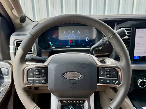 New 2026 Ford F250 Platinum w/ Platinum Plus Package AWD/4WD image 24