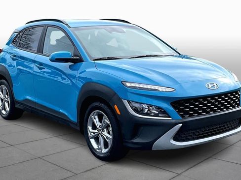 Used 2023 Hyundai Kona SEL image 3