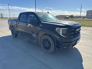 Used 2024 GMC Sierra 1500 Elevation video 1