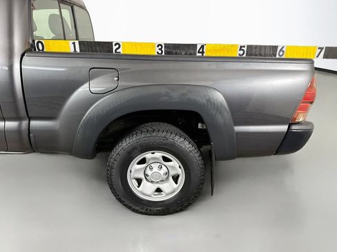 Used 2013 Toyota Tacoma 4x4 Regular Cab image 12