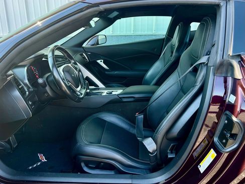 Used 2017 Chevrolet Corvette Stingray Coupe w/ 1LT RWD image 29