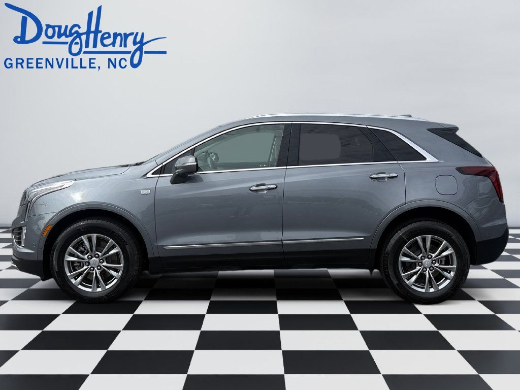 Used 2021 Cadillac XT5 Premium Luxury FWD image 2