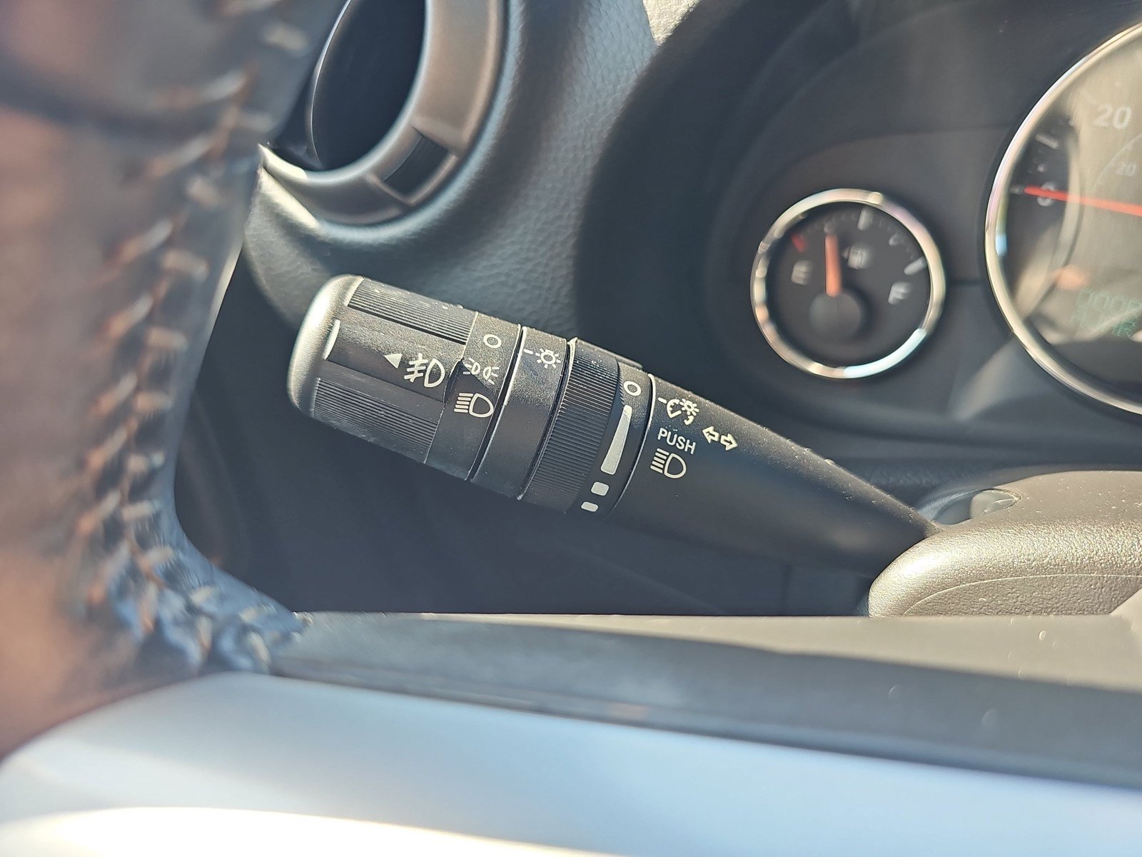 Used 2018 Jeep Wrangler Unlimited Sport AWD/4WD image 32