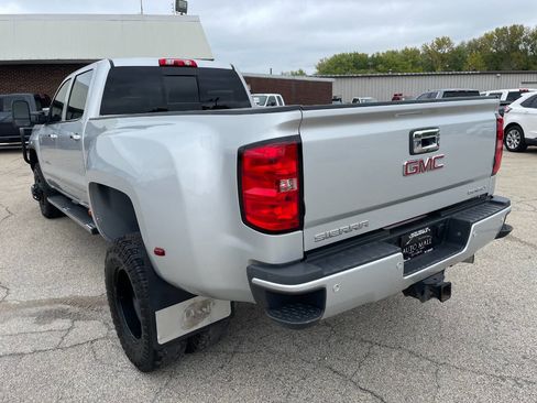 Used 2015 GMC Sierra 3500 Denali w/ Duramax Plus Package image 3
