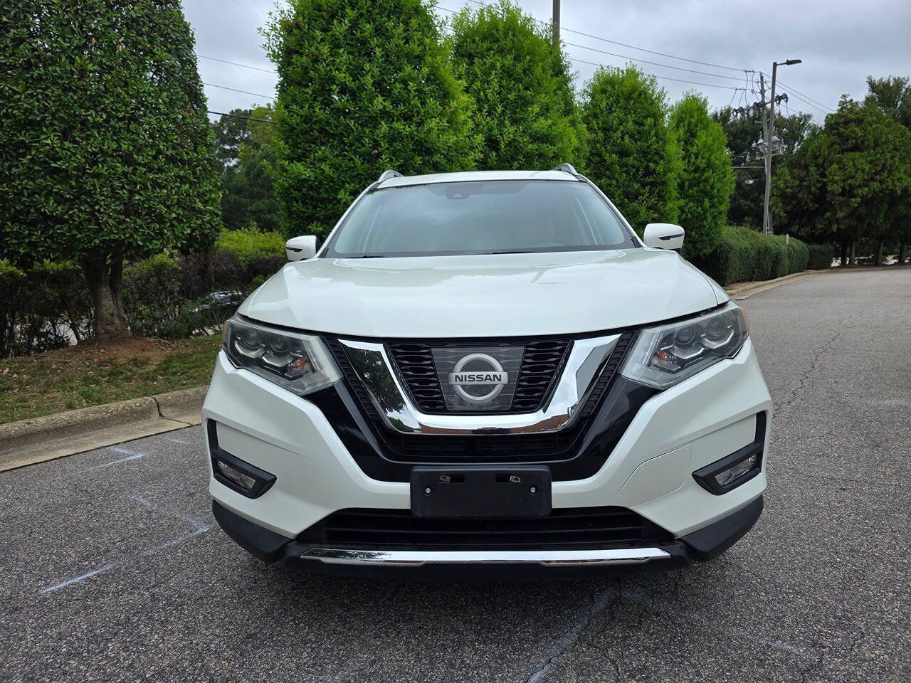 Used 2017 Nissan Rogue SL w/ SL Premium Package AWD/4WD image 8
