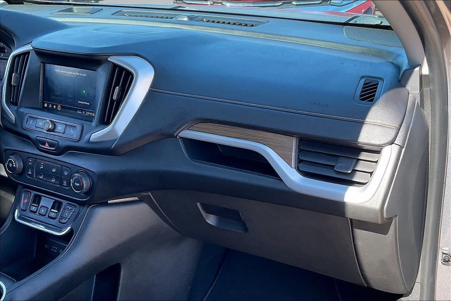 Used 2021 GMC Terrain SLE w/ Elevation Edition FWD image 17