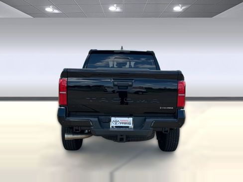 Used 2026 Toyota Tacoma TRD Off-Road w/ TRD Off Road Upgrade Package AWD/4WD image 10
