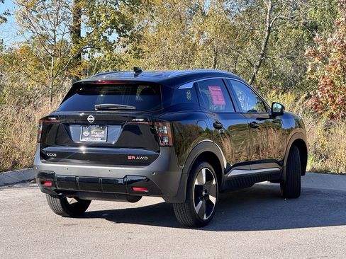 Certified 2025 Nissan Kicks SR image 6