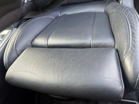 Used 2022 Subaru Ascent Limited w/ Technology Package AWD/4WD image 11