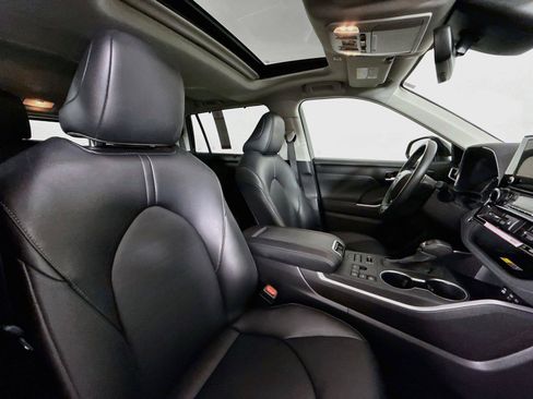 Certified 2026 Toyota Highlander XLE AWD/4WD image 43