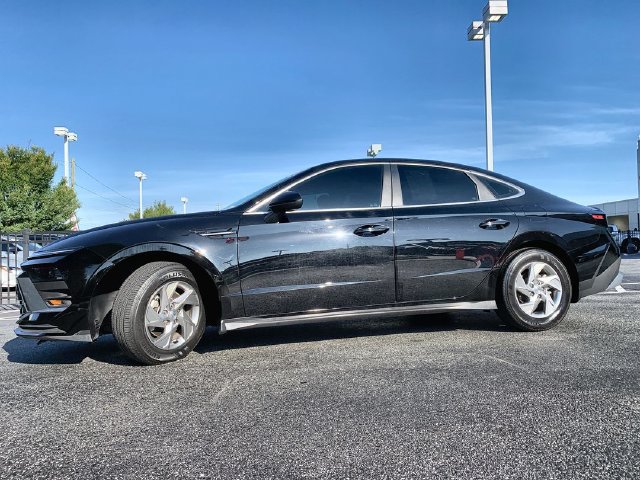 Used 2025 Hyundai Sonata SE FWD image 5