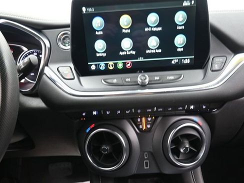 Used 2024 Chevrolet Blazer LT w/ Convenience Package image 6