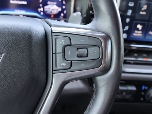 Used 2022 Chevrolet Silverado 1500 ZR2 w/ Technology Package image 7