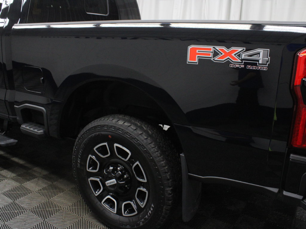 Used 2026 Ford F250 Platinum w/ FX4 Off-Road Package AWD/4WD image 56