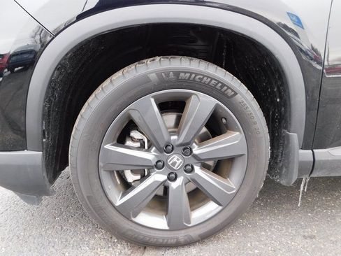 New 2025 Honda Pilot Sport image 10