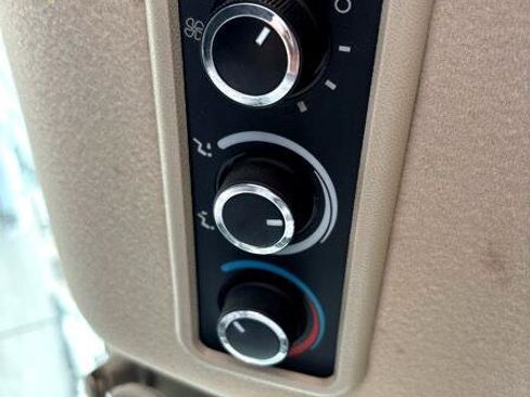 Used 2017 Chevrolet Express 2500 LS image 21