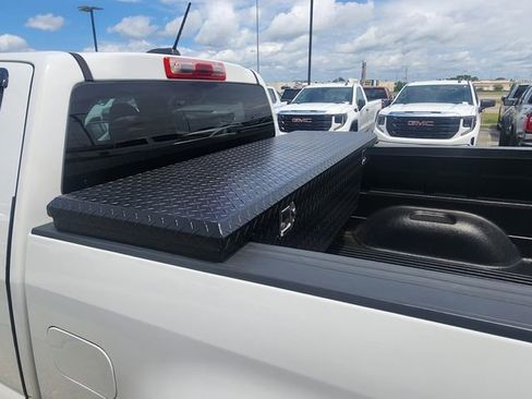 Used 2015 Chevrolet Colorado Z71 RWD image 19