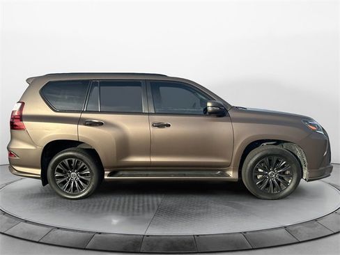 Used 2022 Lexus GX 460 Luxury image 1