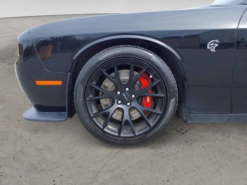 Used 2016 Dodge Challenger SRT Hellcat RWD image 14