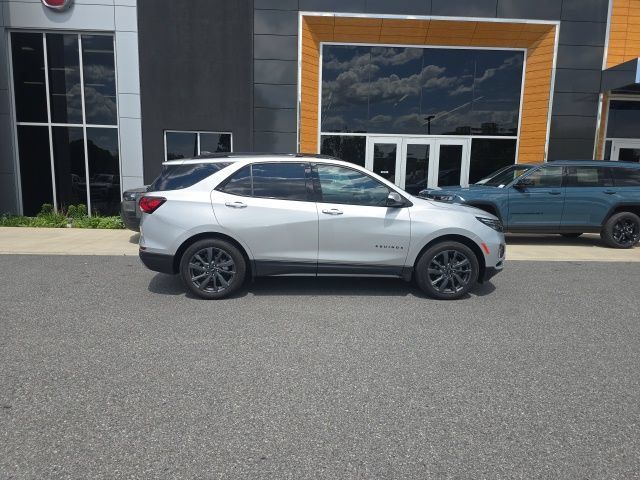 Used 2022 Chevrolet Equinox RS AWD/4WD image 7