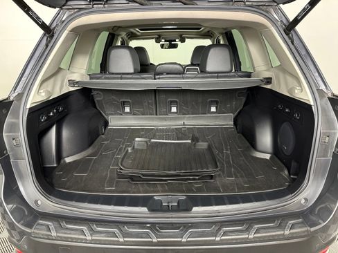 Used 2020 Subaru Forester Touring AWD/4WD image 23