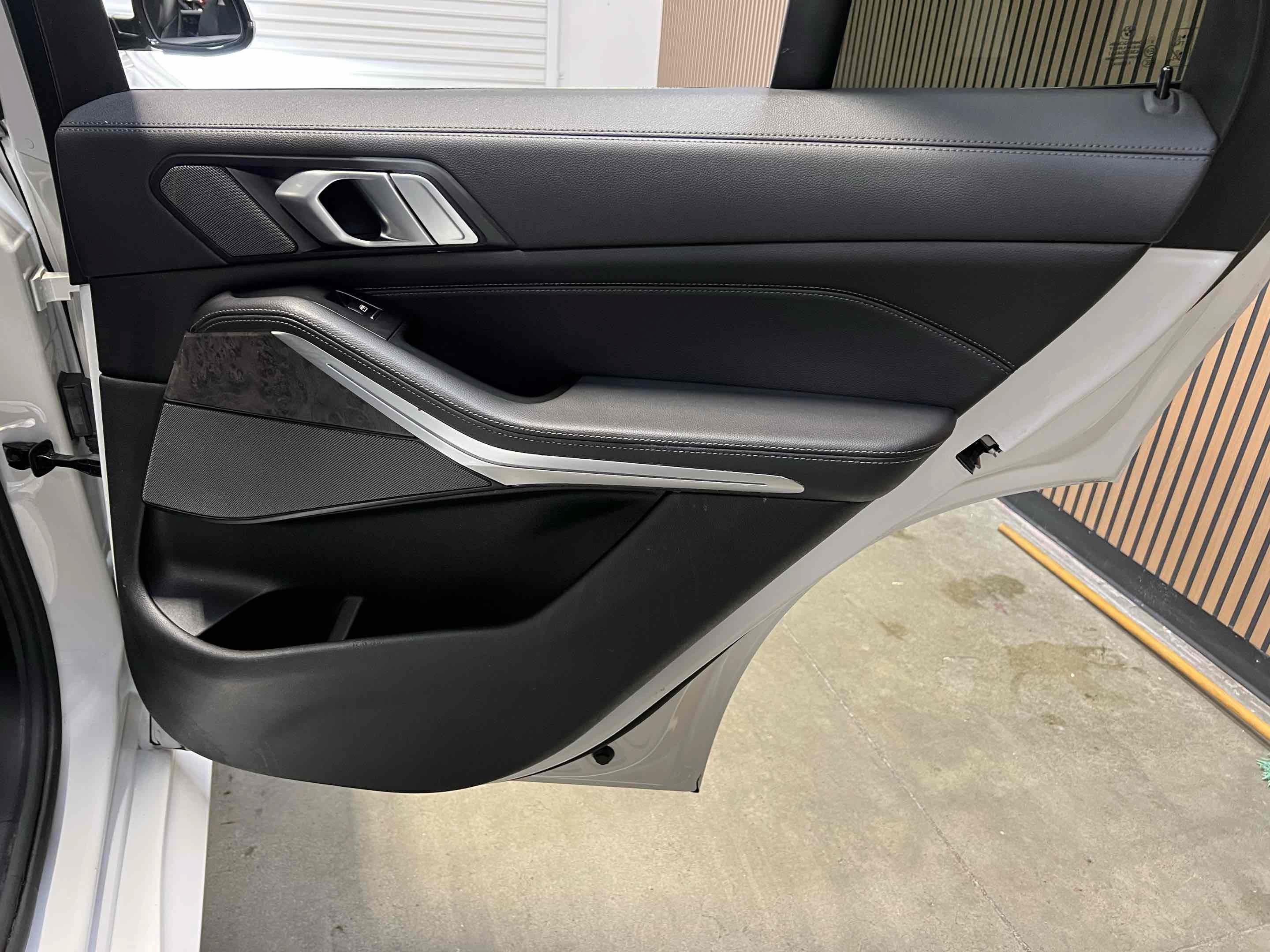 Used 2020 BMW X5 sDrive40i w/ M Sport Package RWD image 87