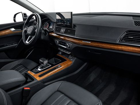Certified 2023 Audi Q5 2.0T Premium w/ Convenience Package AWD/4WD image 13