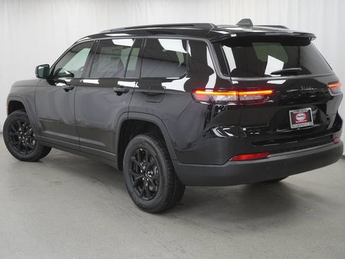 New 2026 Jeep Grand Cherokee L 4WD image 13