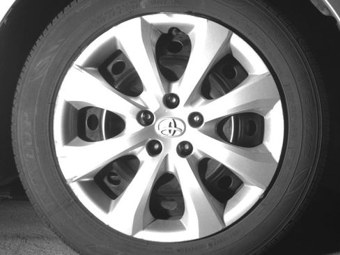 Used 2025 Toyota Corolla LE FWD image 13