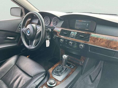 Used 2007 BMW 530xi Sedan AWD/4WD image 22