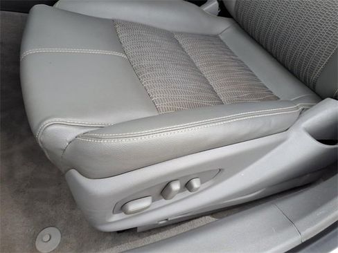 Used 2019 Chevrolet Impala LT image 16