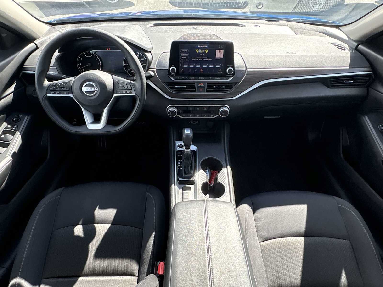 Used 2025 Nissan Altima 2.5 SV AWD/4WD image 19