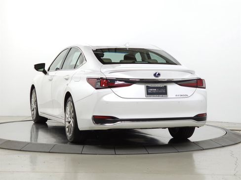 Used 2021 Lexus ES 300h w/ Accessory Package 2 FWD image 5